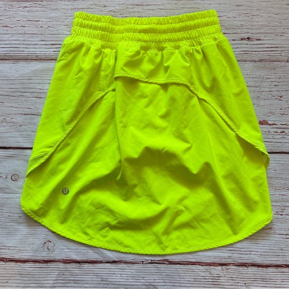 Lululemon Hotty Hot High-Rise Skirt Long in Highlight Yellow Sz 2 - Picture 10 of 12